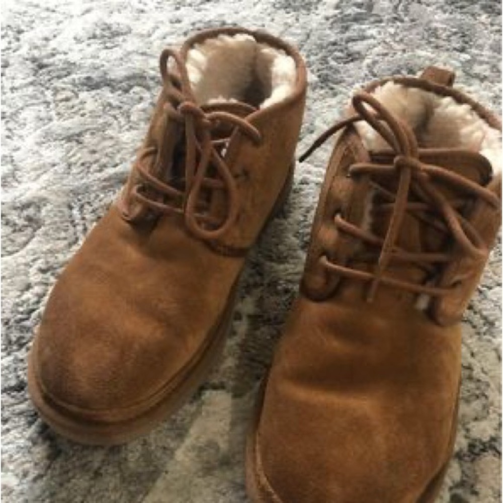 Ugg Neumel boots womens size 10